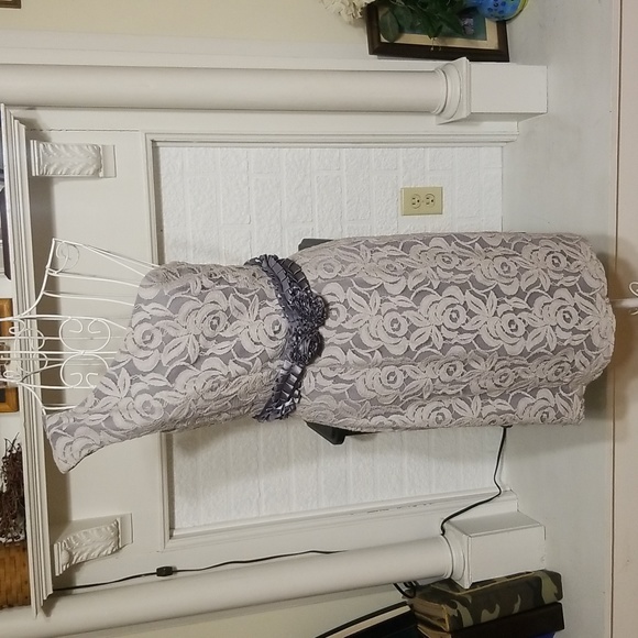 Suzi Chin for Maggy Boutique Dresses & Skirts - Flattering Suzi Chin for Maggy Boutique Dress